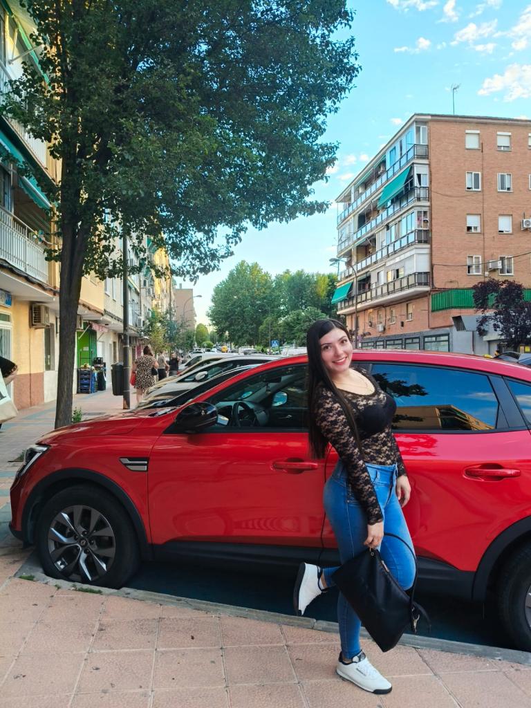 647165869: Chica busca chico en Madrid