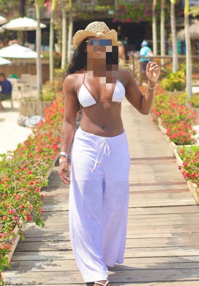 603406174: Chica busca chico en Barcelona