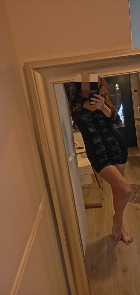 672762020: Chica busca chico en Valencia