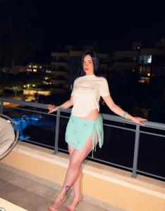 677931856: Chica busca chico en Cantabria