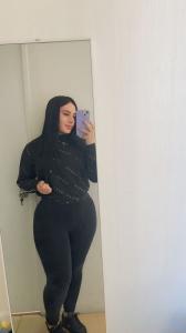 662627995: Chica busca chico en Barcelona