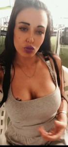 614843487: Chica busca chico en Sevilla