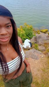631399497: Chica busca chico en Cantabria