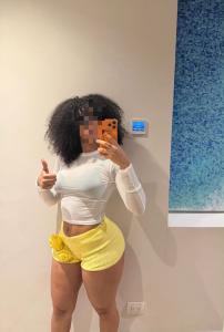 607297638: Chica busca chico en Pontevedra