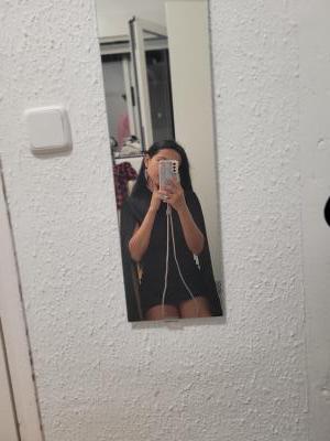 670672858: Chica busca chico en Madrid