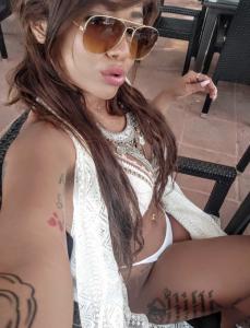 653948620: Chica busca chico en Madrid