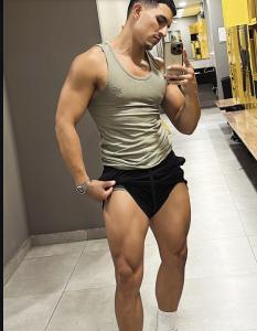 624810962: Chico busca chica en Valencia