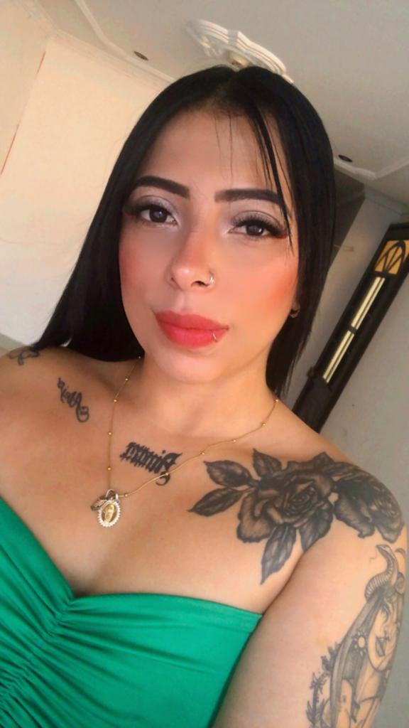 644296351: Chica busca chico en Valencia