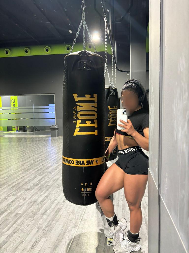 642291206: Chica busca chico en Gerona