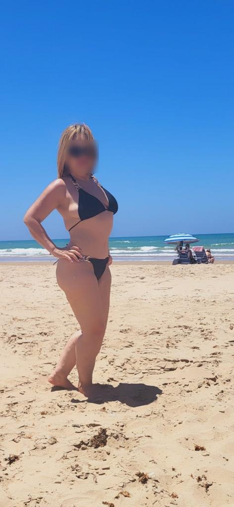 Chica busca chico en Cádiz: 
