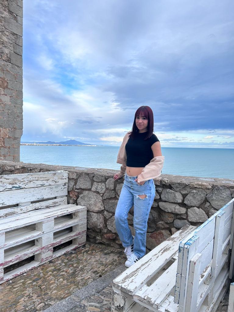 678449414: Chica busca chico en Madrid