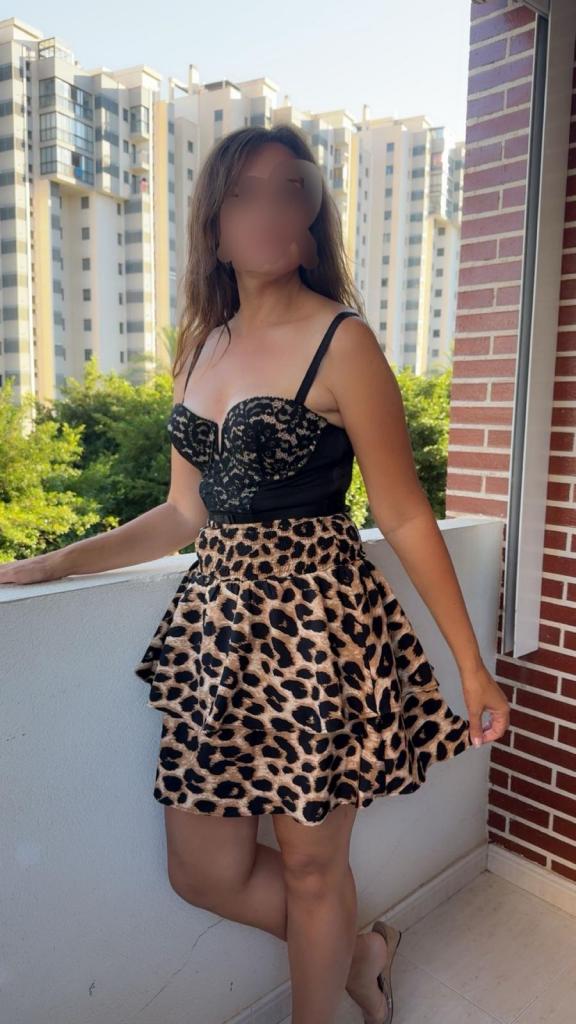 611235982: Chica busca chico en Alicante