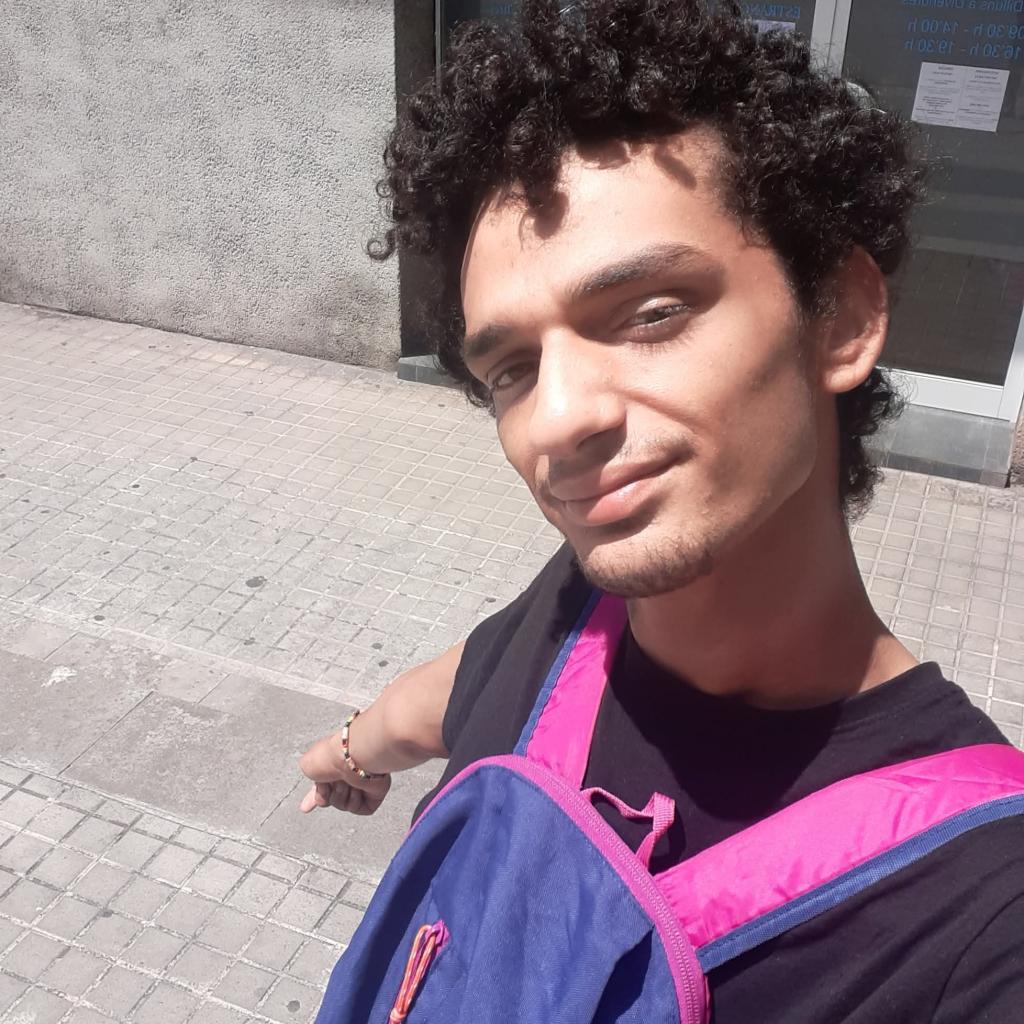 Chico busca chica en Barcelona: 