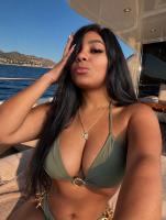 613468375: Chica busca chico en Barcelona