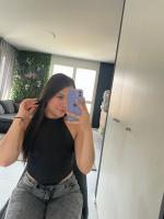 613724643: Chica busca chico en Barcelona