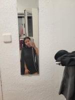 670672858: Chica busca chico en Madrid