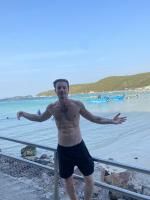 745036894: Chico busca chica en Alicante
