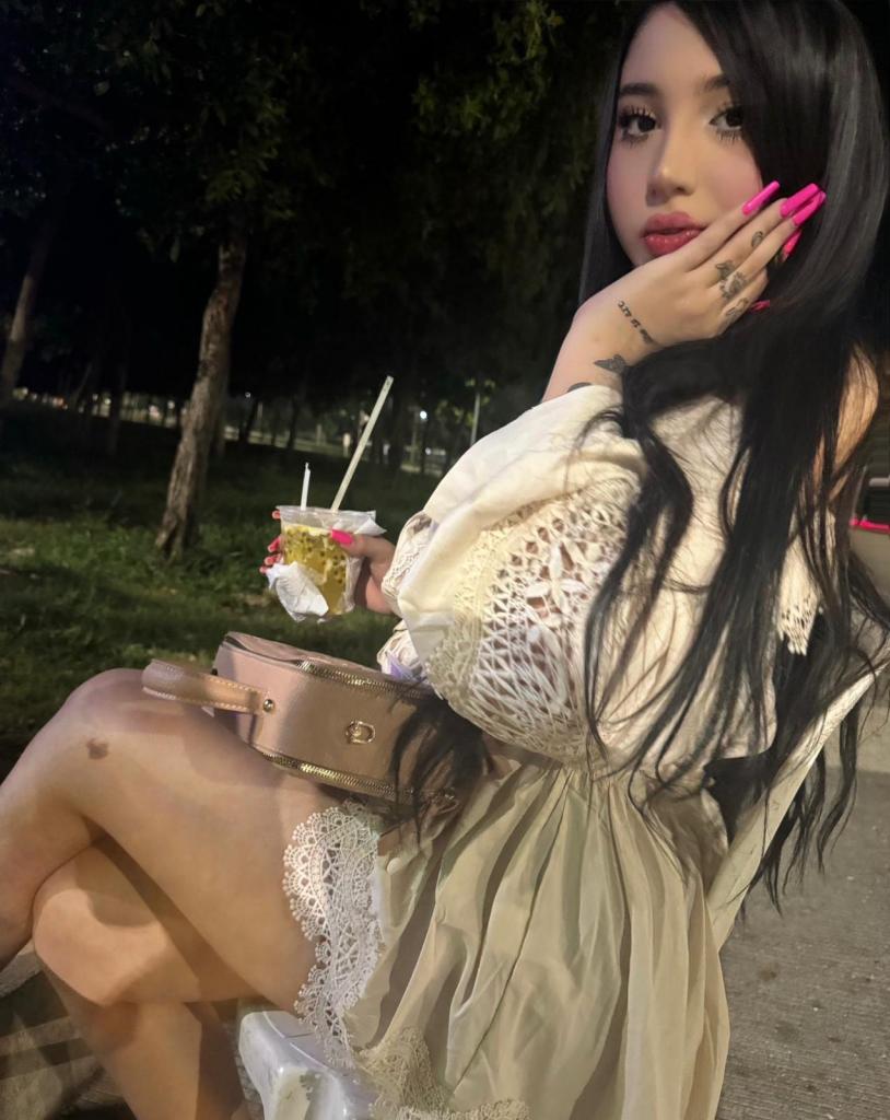 634221600: Transexual en Granada