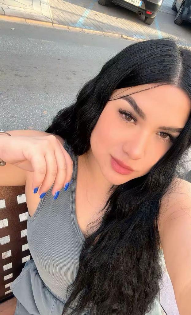 Chica busca chico en Sevilla: 