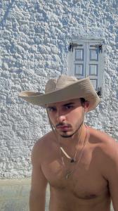 613668633: Chico busca chica en Sevilla