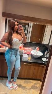 649401084: Chica busca chico en Sevilla