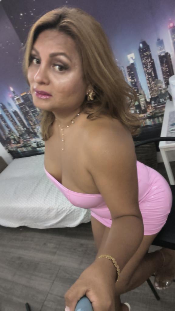 Chica busca chico en Las Palmas: Chica busca chico