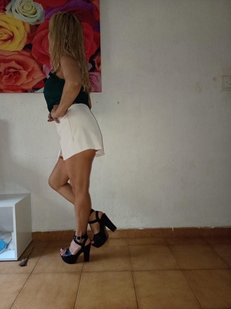 Chica busca chico en Granada: 