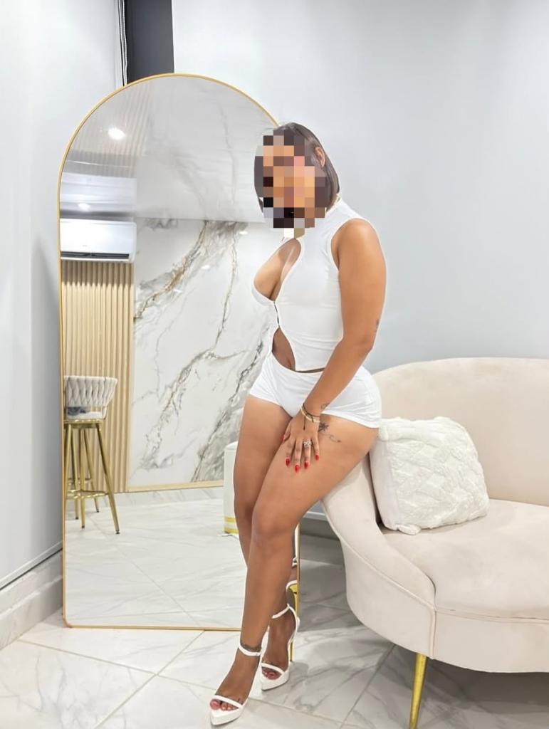 Chica busca chico en Granada: 