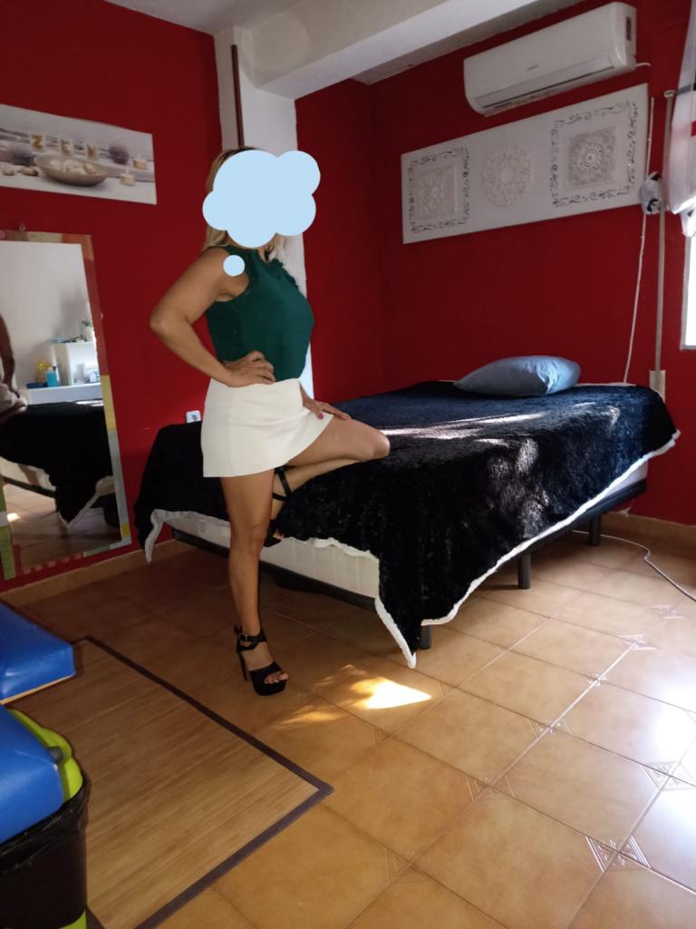 Chica busca chico en Granada: 