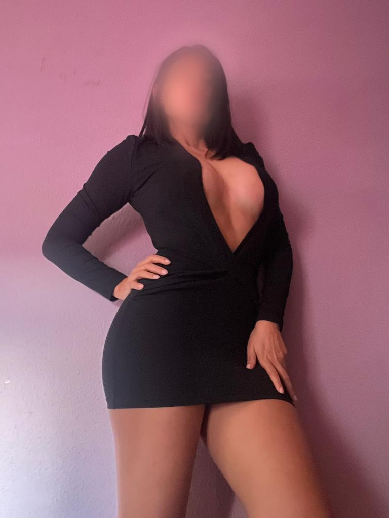 661084514: Chica busca chico en Madrid