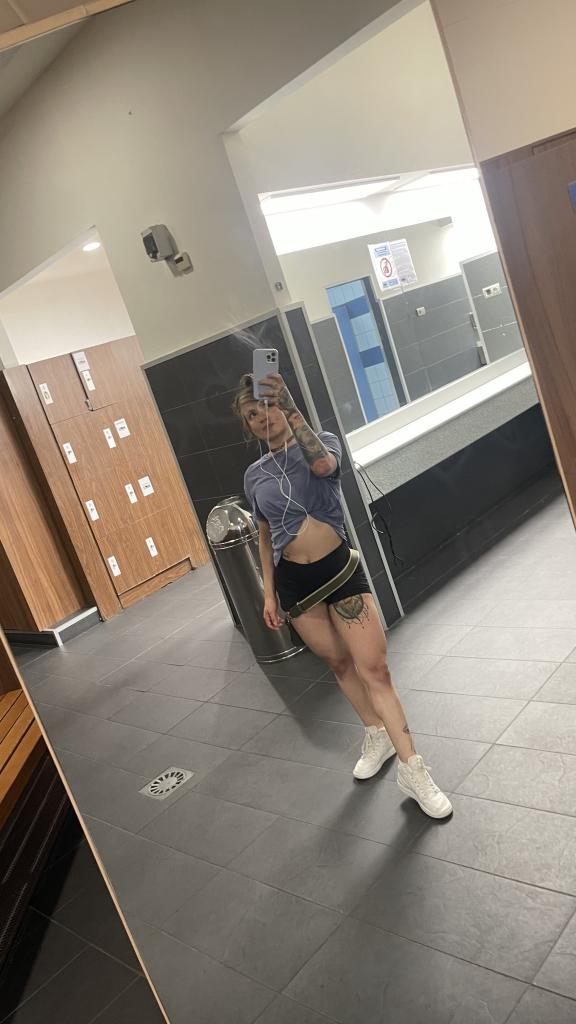613437838: Chica busca chico en Madrid