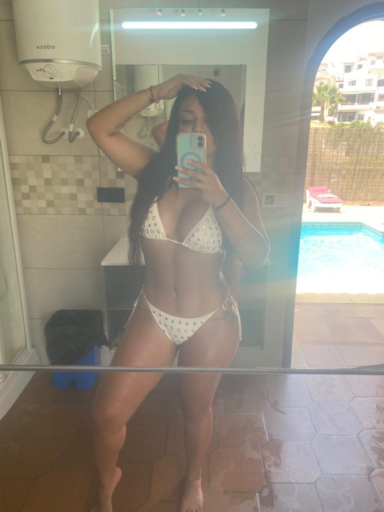 Chica busca chico en Cádiz: 