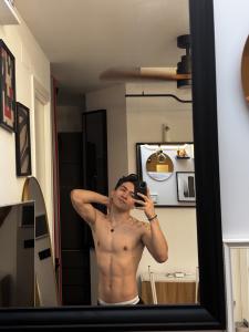 658242000: Chico busca chica en Madrid