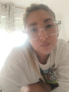 643288571: Chica busca chico en Murcia