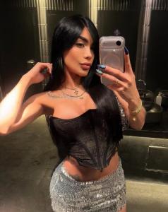 667245055: Chica busca chico en León