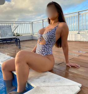 674272709: Chica busca chico en Barcelona