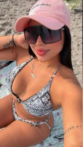 672144982: Chica busca chico en Barcelona
