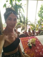 663205636: Chica busca chico en Madrid