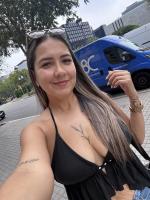 653562786: Chica busca chico en Barcelona