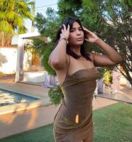 661082279: Chica busca chico en Sevilla