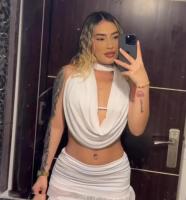 743061797: Chica busca chico en Menorca