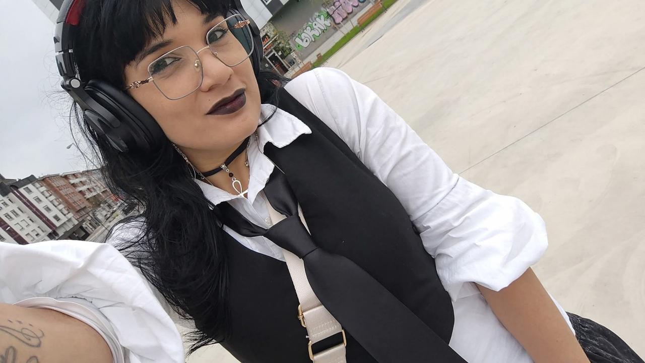 643236296: Chica busca chico en Huesca