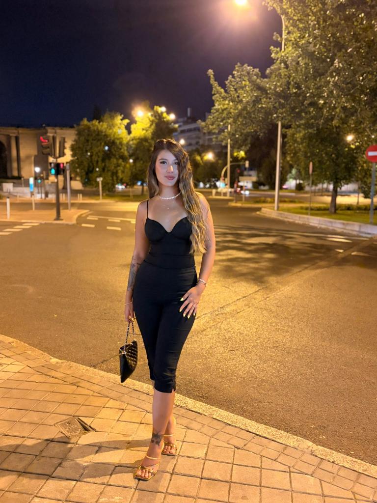 602718236: Chica busca chico en Cádiz