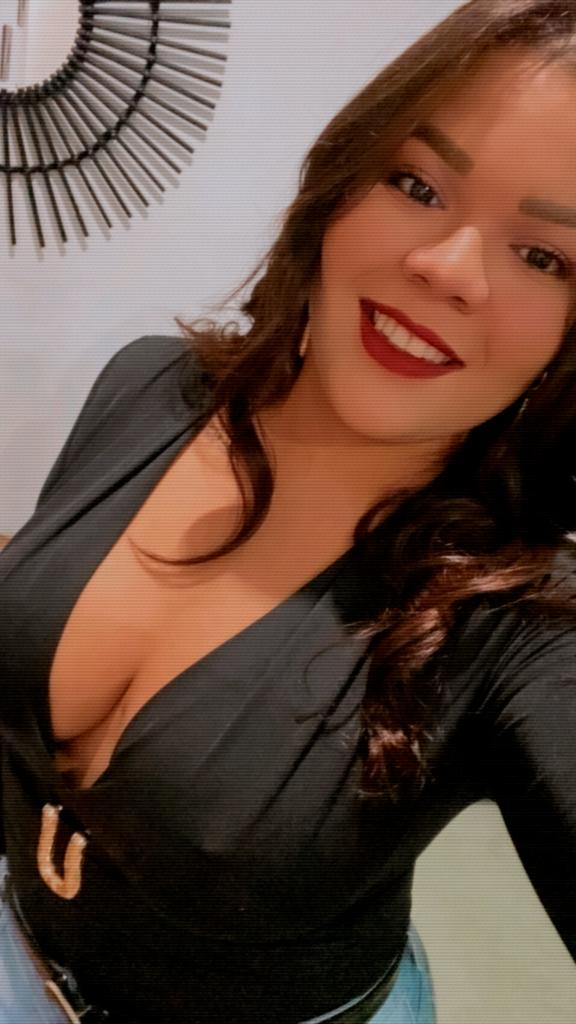 662464774: Chica busca chico en Lugo