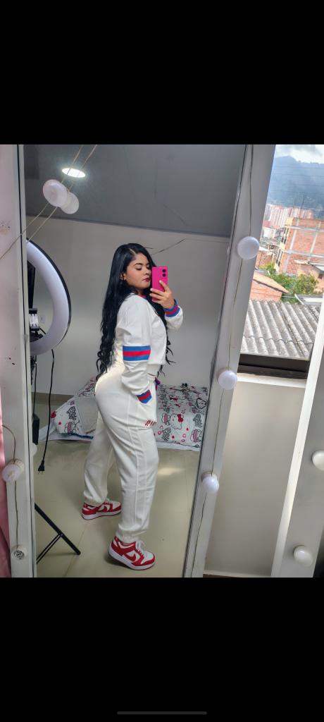 Chica busca chico en Barcelona: 