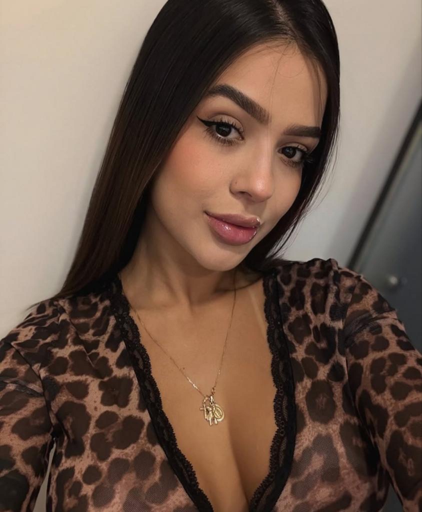 660048511: Chica busca chico en La Coruña