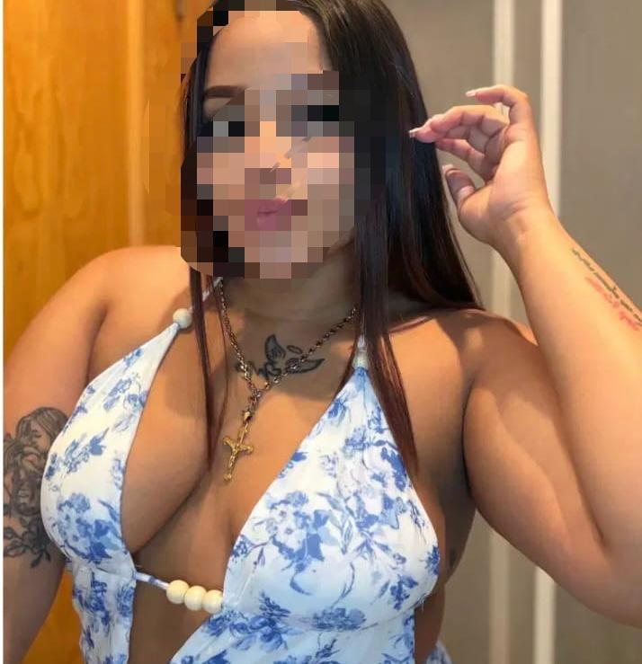 611300653: Chica busca chico en La Coruña