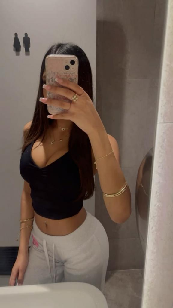 Chica busca chico en Barcelona: 