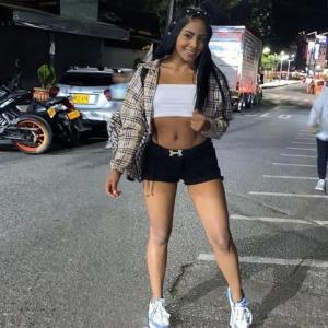 617906498: Chica busca chico en Alicante