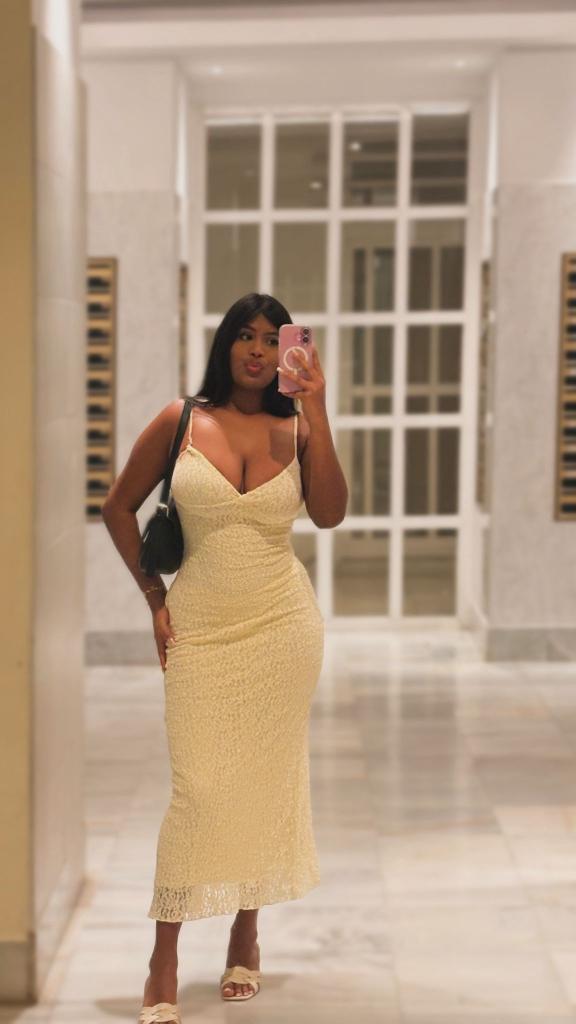 611253298: Chica busca chico en Gerona